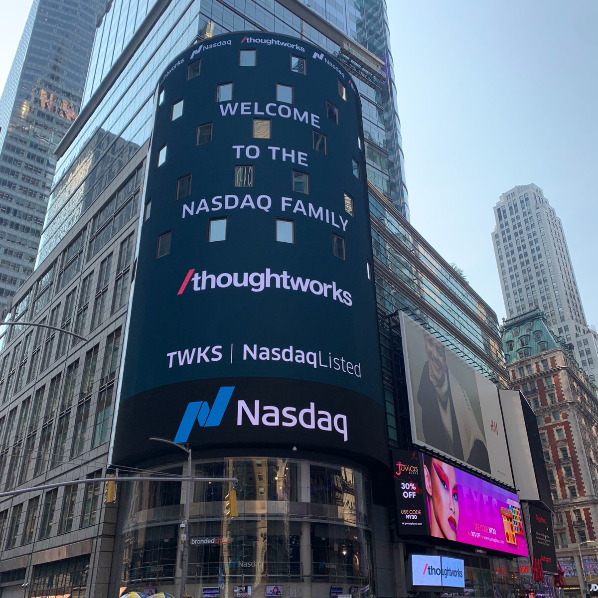 thoughtworks's tweet image. #TWKS is officially a publicly listed company @Nasdaq! Huge thanks to all Thoughtworkers past and present as we continue on our journey to deliver #ExtraordinaryImpact. #NasdaqListed