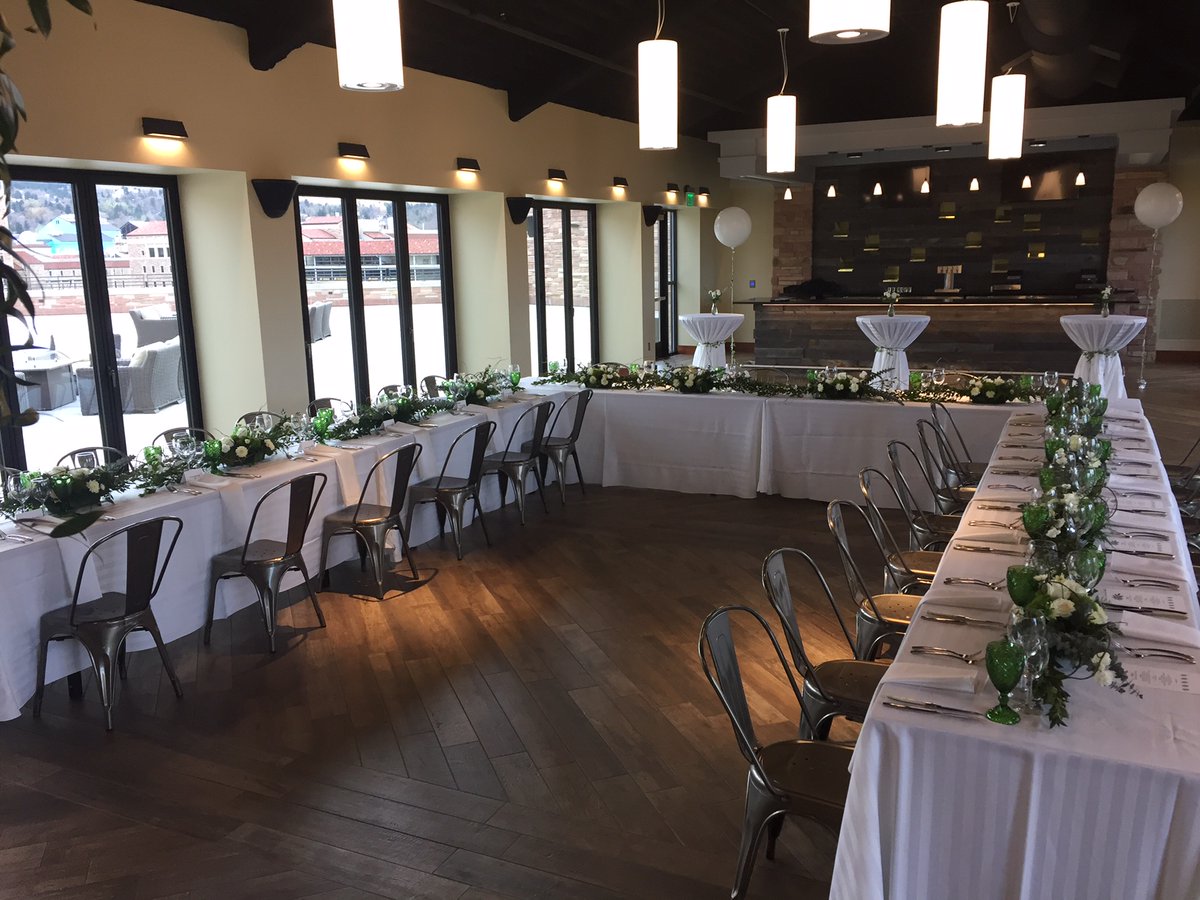 As the weather starts to cool off, consider our amazing indoor spaces for your corporate dinners, parties, and meetings! Check out more images and inquire about availability at folsomfieldevents.com