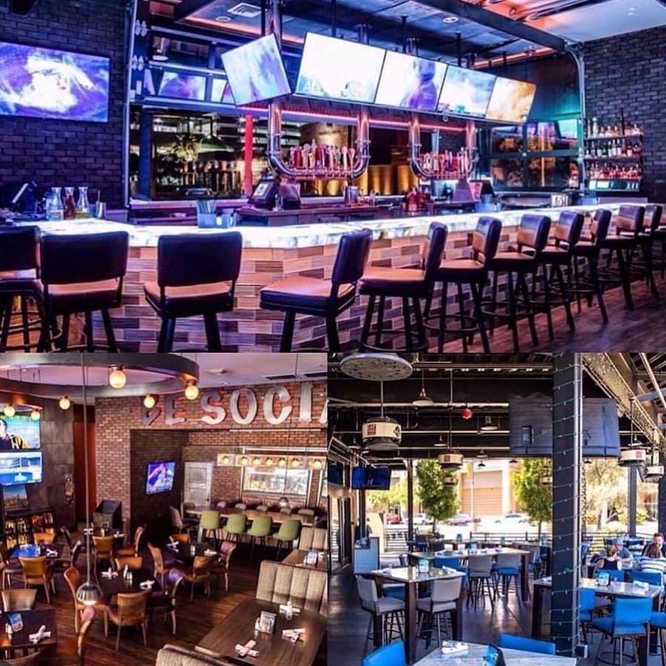 desertgators's tweet photo. Come join us this Saturday at the Social Tap in Old Town Scottsdale!

We are excited for this “new new” location. They host a NFL group on Sundays and are really happy to have the Gators on Saturdays. Great food, great drinks, indoor and outdoor space with misters and roof shade. https://t.co/OYTK18BOjT