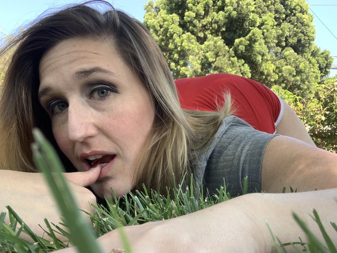 Why are you hiding from me?? Come out and play ❤️😜❤️ https://t.co/kRxMn2Dqmd<a href="/tag/mvsales"class="tags"><span>#mvsales</span></a>