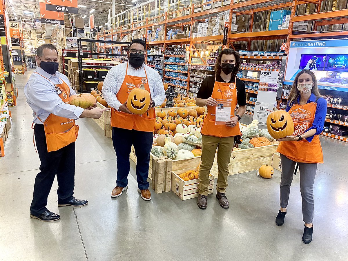 A shout out to Sean in garden who is inspiring his team with his recent promotion at 6547! #homedepot #orange #people #powerofthegulf #sanantonio