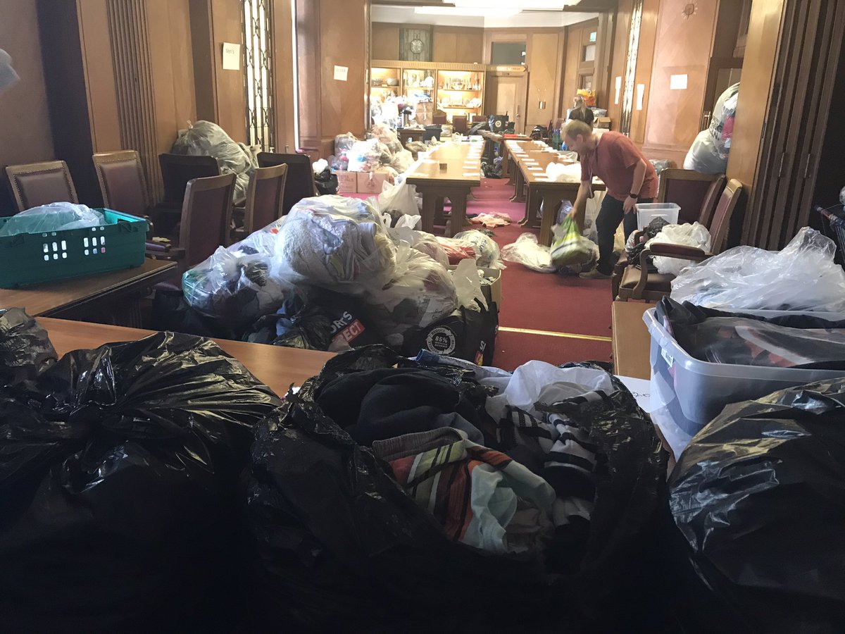 Luton SCS (@lutonscs) on Twitter photo The Afghan refugee families need your urgent help! If you can spare few hours please come along to the Town hall 9am - 6pm Thursday. All help appreciated. <a href="/LutonSCS/">Luton SCS</a> <a href="/S_eastwood/">Scott Griffwood π³οΈβπ</a> @LutonCPT <a href="/DILuton/">Discover Islam Luton</a> <a href="/DiverseFm/">Diverse FM 102.8</a> <a href="/VCSLuton/">Luton VCS</a> <a href="/YouthnetworkCIC/">Youth Network</a> <a href="/Voluntaryworks/">Voluntaryworks Luton</a> The Afghan refugee families need your urgent help! If you can spare few hours please come along to the Town hall 9am - 6pm Thursday. All help appreciated. <a href="/LutonSCS/">Luton SCS</a> <a href="/S_eastwood/">Scott Griffwood π³οΈβπ</a> @LutonCPT <a href="/DILuton/">Discover Islam Luton</a> <a href="/DiverseFm/">Diverse FM 102.8</a> <a href="/VCSLuton/">Luton VCS</a> <a href="/YouthnetworkCIC/">Youth Network</a> <a href="/Voluntaryworks/">Voluntaryworks Luton</a>