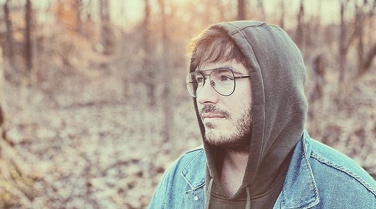 castlepeakmusic's tweet image. NEW SIGNING: Louisville, KY-based indie rocker @Delafayemusic. New EP 'Rose' coming soon via Lisbon's Street Mission Records (@streetmissionre). delafaye.bandcamp.com/album/rose