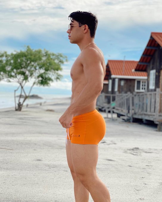 I can teach you a couple thing 😈  Onlyfans 20% OFF 💦  https://t.co/uiUqR0GpdC https://t.co/PCPeL4Rji