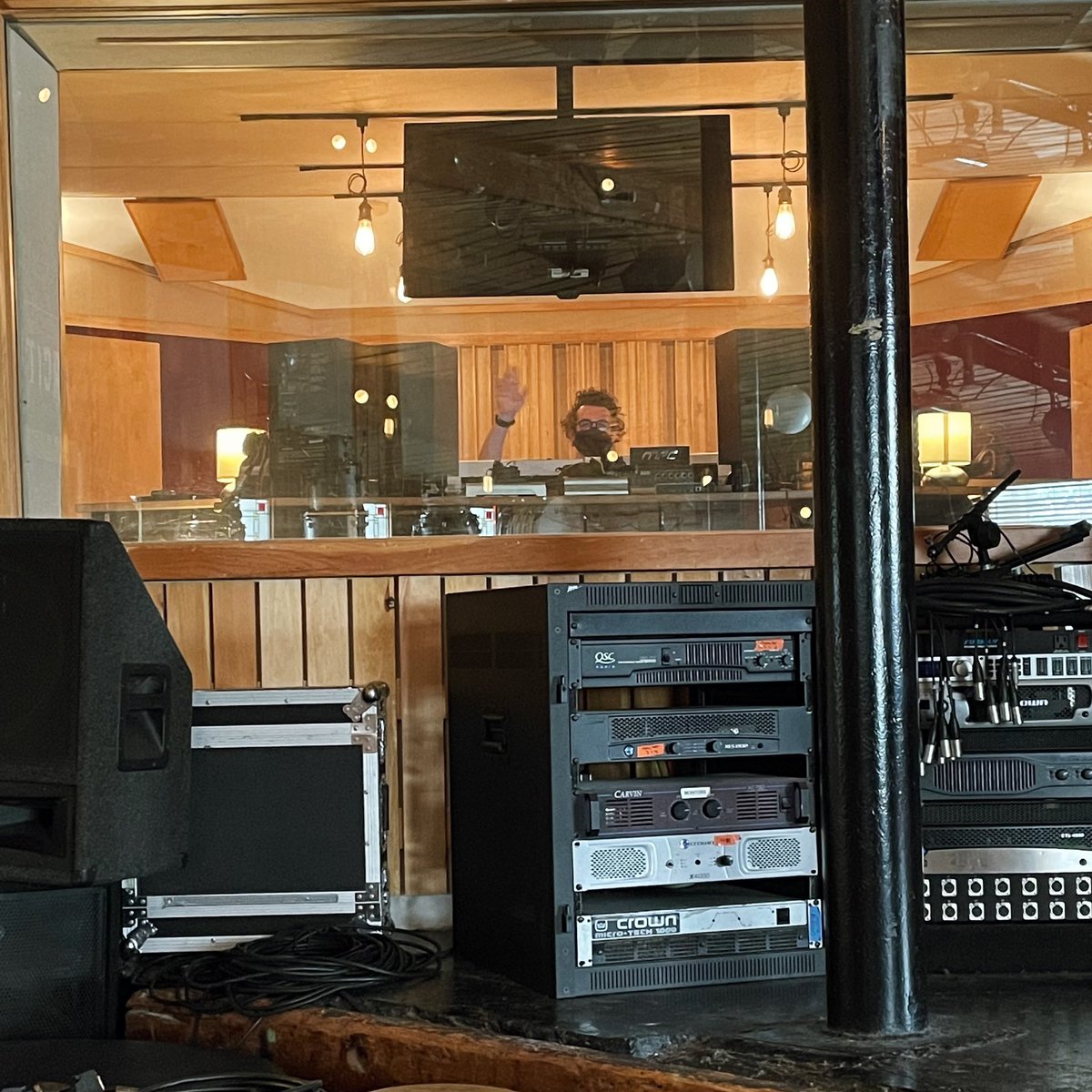 TheBridgeStudio's tweet image. POV: you’re recording in our live room with Alex. Call or email us to book some time in our live room for your next project!