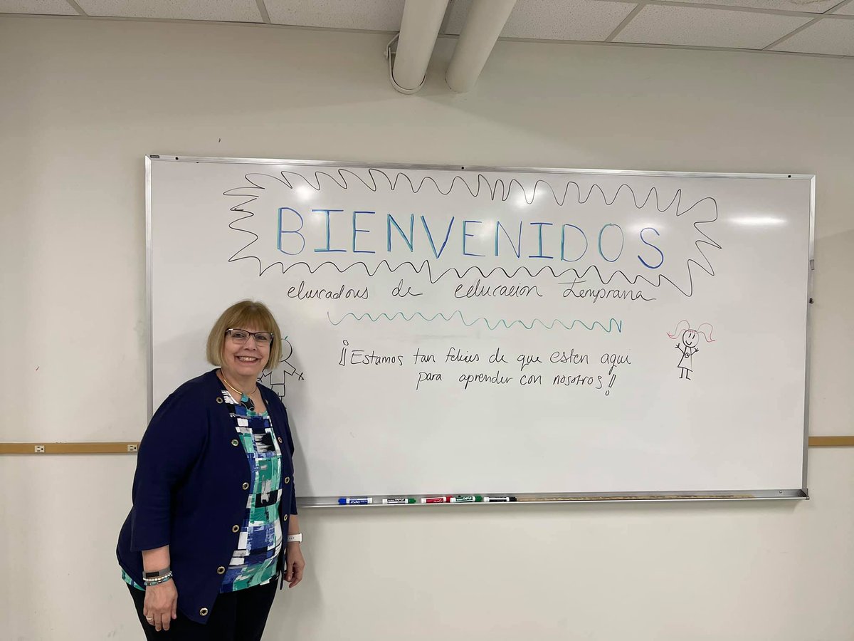 Today marks the start of Hispanic Heritage Month, and #NECC is proud to be a designated Hispanic-Serving Institution. Read more: bit.ly/2XhYTmE

Pictured: NECC's Early Childhood Education program launching NECC’s first credit class being offered in Spanish!

#HSI