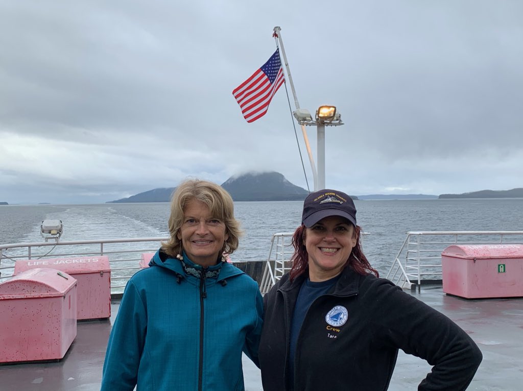 lisamurkowski's tweet photo. Enjoyed my trip on the LeConte ferry—from speaking with the captain and crew in the bridge and on deck to raising the Alaska flag. https://t.co/sTgHIAU2Q7