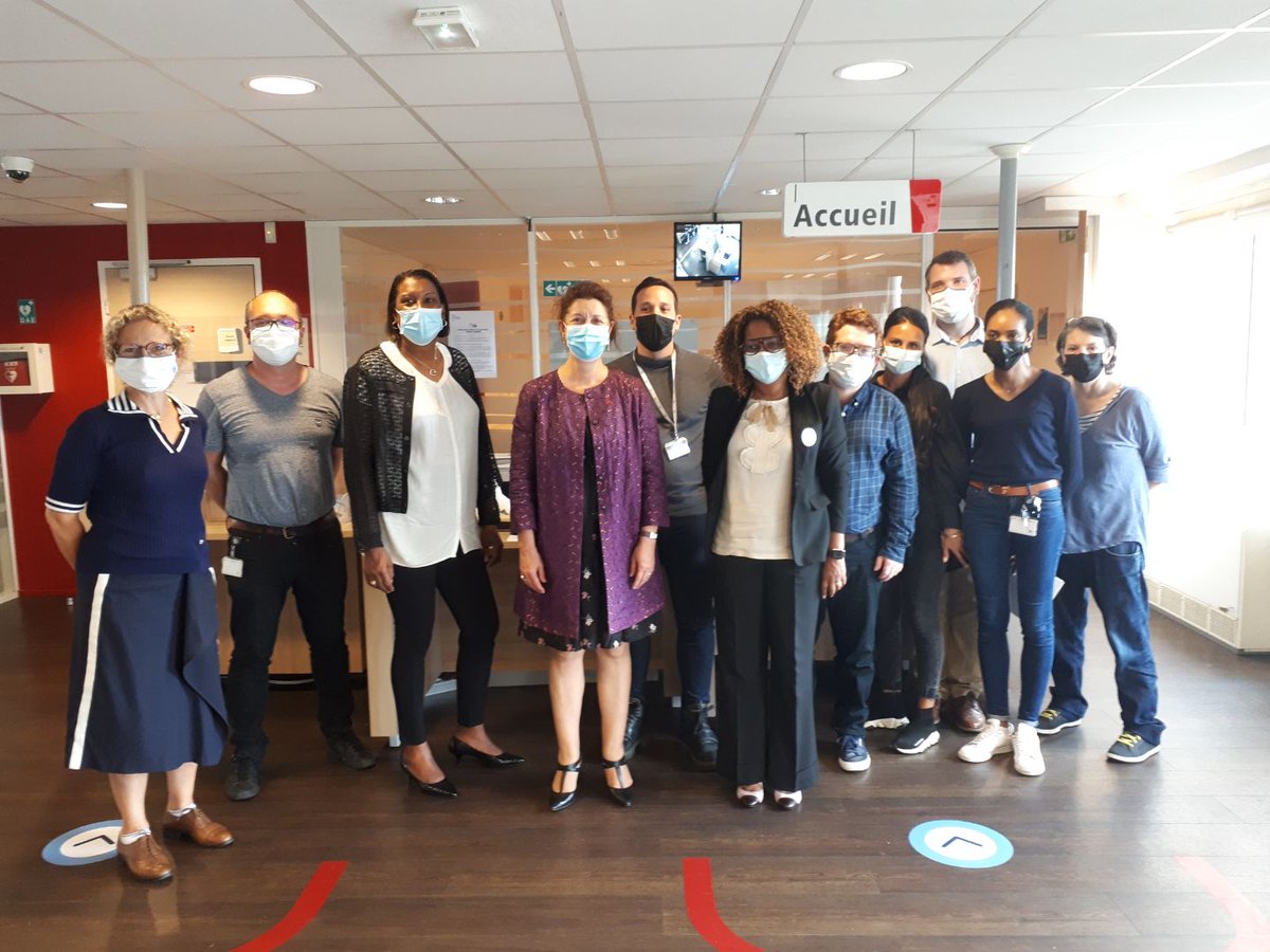 <a href="/Prefet94/">Préfet du Val-de-Marne</a> visite l'agence @pole_emploi de <a href="/Villeneuve94190/">Villeneuve-Saint-Georges</a>, où elle a été accueillie par @dlargaud, et Germaine Claire, directrice de l’agence.

✔️ présentation de l’agence
💬 échanges sur les enjeux, les principes de collaboration et les premières actions #EquipEmploi