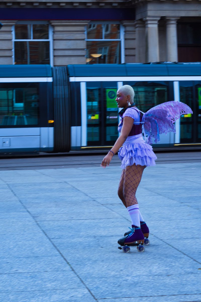 AlexCam33324102's tweet photo. Roller girl https://t.co/OuDUTOtoPk