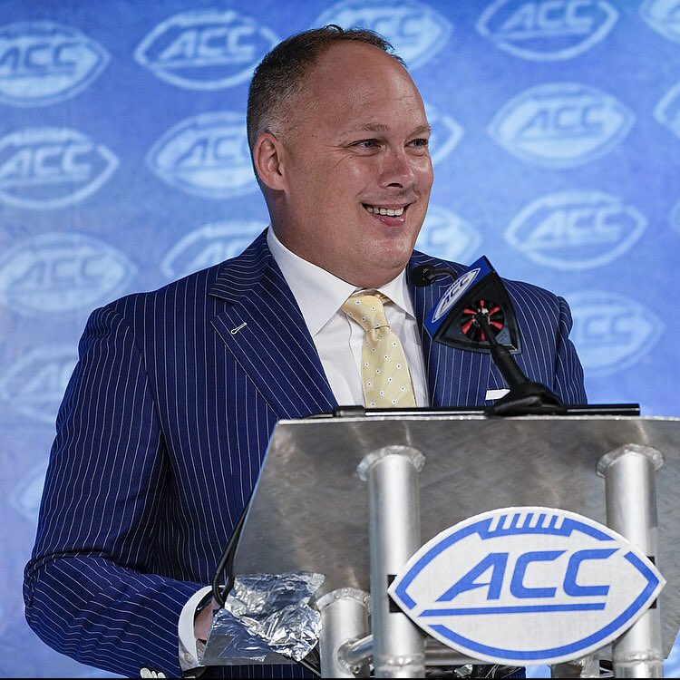 donjaeluxury's tweet photo. Indigo Pinstripe for the win 🥂 @CoachCollins https://t.co/SfbrPoCdYR