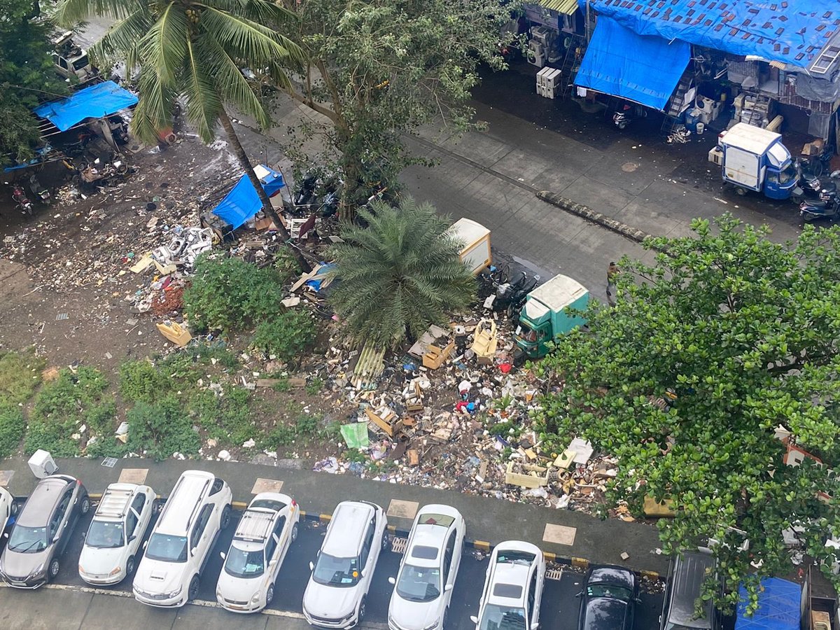 <a href="/AmeetSatam/">Ameet Satam</a> From Mehul #Skyvistas This is a ticking time bomb for Skyvistas. This patch, a breeding ground for mosquitoes with trash, urine, open defecation &amp; with Dengue/Malaria on the rise, v r faced with some serious challenges at this time. Unacceptable!! <a href="/AndheriLOCA/">ANDHERI LOKHANDWALA OSHIWARA CITIZEN'S ASSOCIATION</a> <a href="/mybmc/">माझी Mumbai, आपली BMC</a>