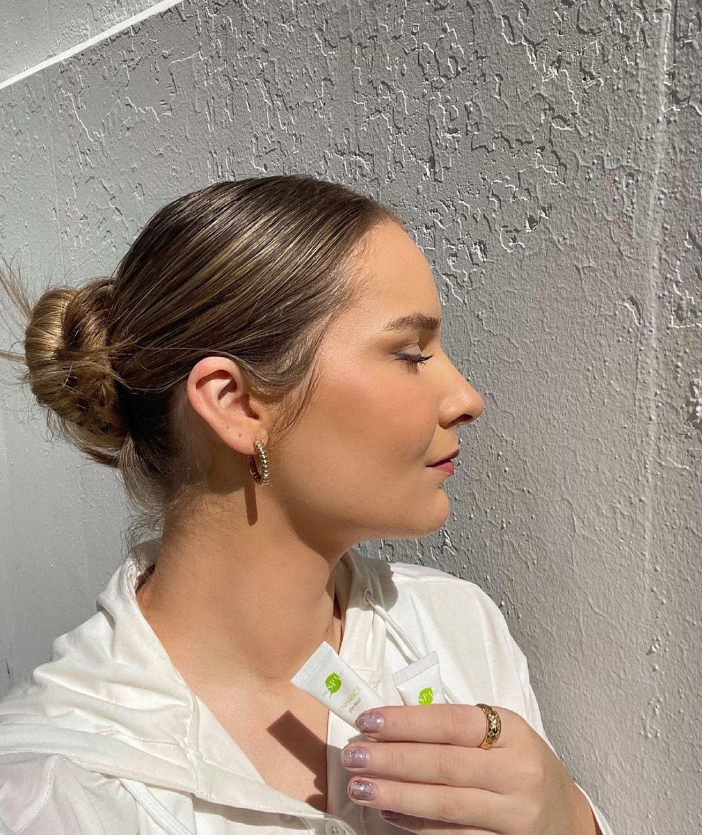 Show us how radiant your skin has become since using The Spa Dr. products by tagging us in your fresh face selfies!! #TheSpaDr