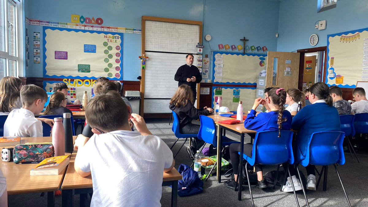 StMonicasNLC's tweet image. Thank you to Deacon David who visited Primary 7 today to discuss his story and journey to Diaconate. #vocationawarenessweek @motherwellre