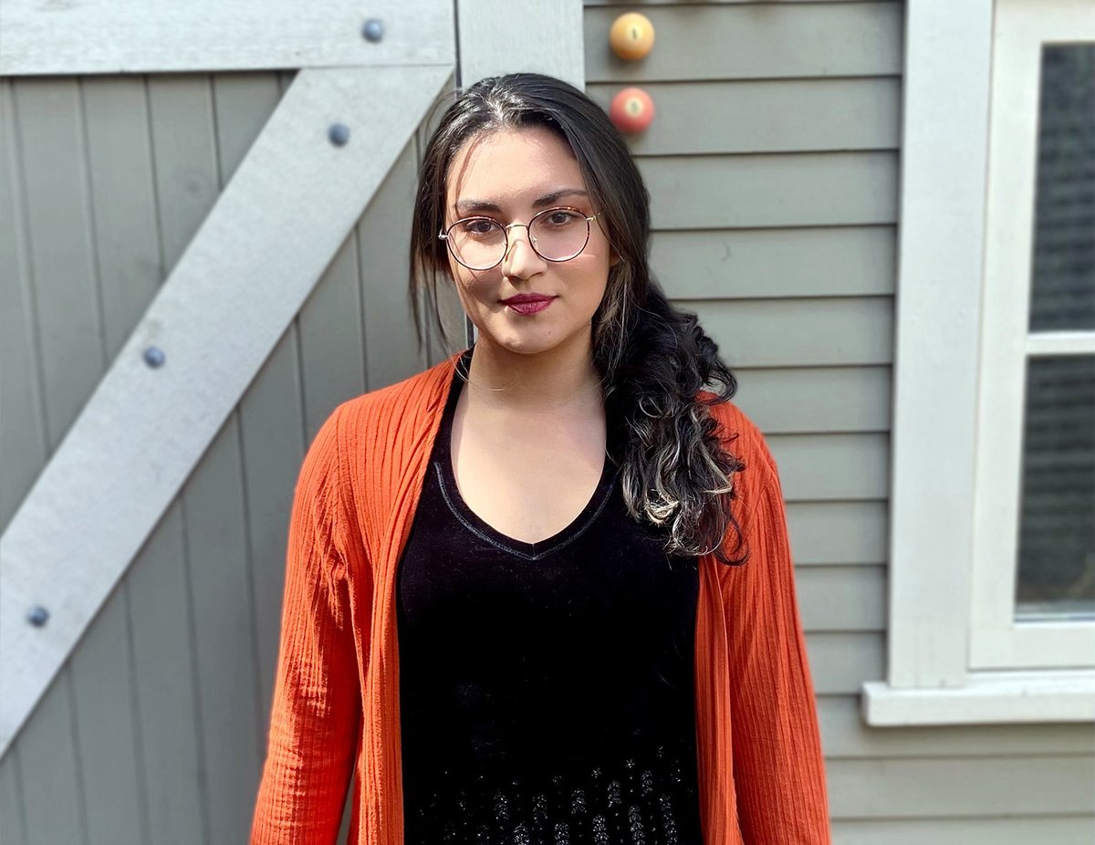 Sara Guzman, an international alum from Colombia, shares her experience studying for her bachelor degree at VIU in this month's alumni feature. Sara works for a government laboratory and is applying for her master's degree. ow.ly/mAGX50GaEhY