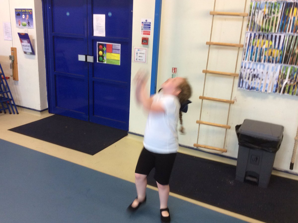 MWCP_Year2's tweet photo. We have been practising our throwing and catching skills this afternoon #mwcpsport #mwcppe https://t.co/LNm2EQxkB3