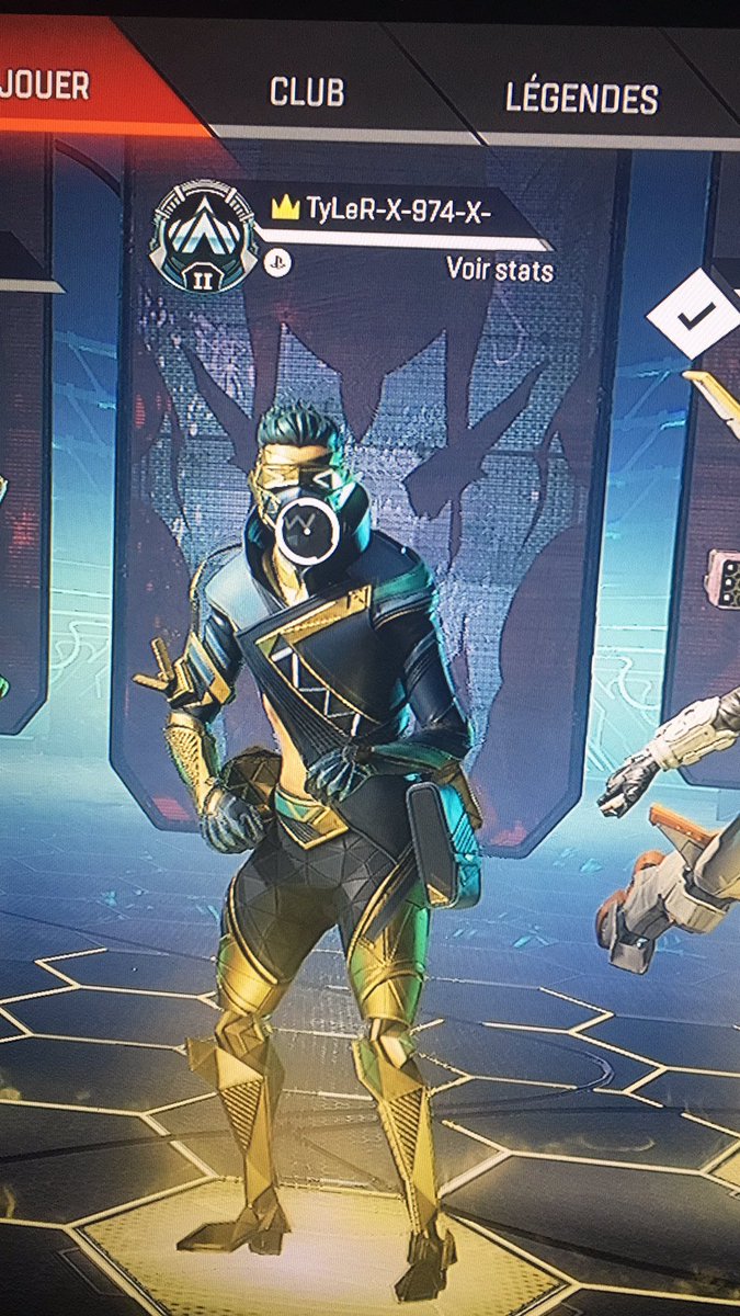 FaconnierEric's tweet photo. Fuck vos serveurs, franchement on en a marre , je faisais ma meilleure game de la soirée #ApexLegends https://t.co/eLMQdu08Hc