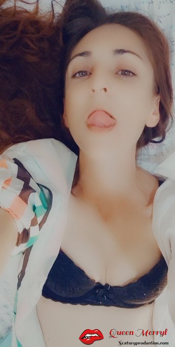 Ce soir la  Queen sort le Gold Show des 23h30 sur http://sexturylive/cam/queenmerryl @merryl_queen @StreamateFrance<a href="/tag/feedmyfans"class="tags"><span>#feedmyfans</span></a>