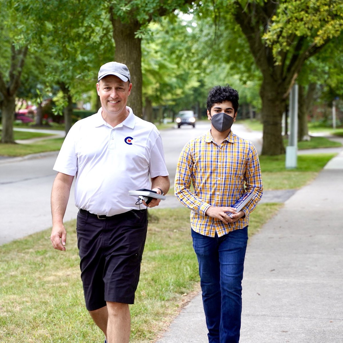 In the last month, I have walked over 400,000 steps which is roughly equivalent to a walk from #MississaugaLakeshore to #Ottawa! 6 days to go!

#securethefuture 
#elxn44 #CanadaVotes #CanadaVotes2021 #ConservativePartyCanada #mississauga #cdnpoli #ElectionDay