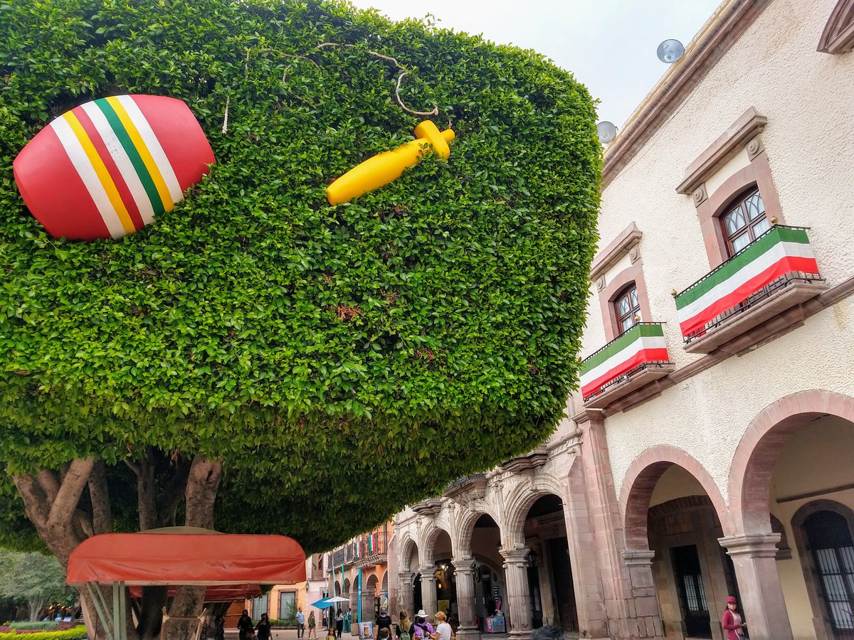 kennyleba's tweet photo. Así #Querétaro en éstas fiestas patrias, muy bello como siempre!! @qromunicipio @QroTravel https://t.co/6wNTpL5fIO