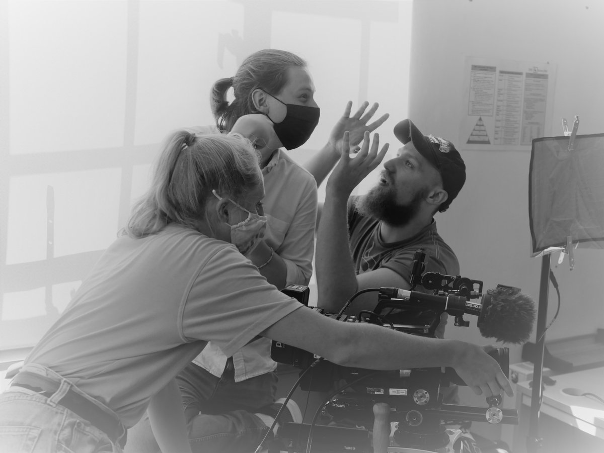 FeverProm's tweet image. One goal when making a film is to capture the director's vision. Here we see director @MRkieranjenkins, fight coordinator Josh McCormack, and DOP Rachel Doughty work on Scene 14!

@Official_NYFA  #BTS #shortfilm #promfever 

Follow us on all socials: linktr.ee/PromFever