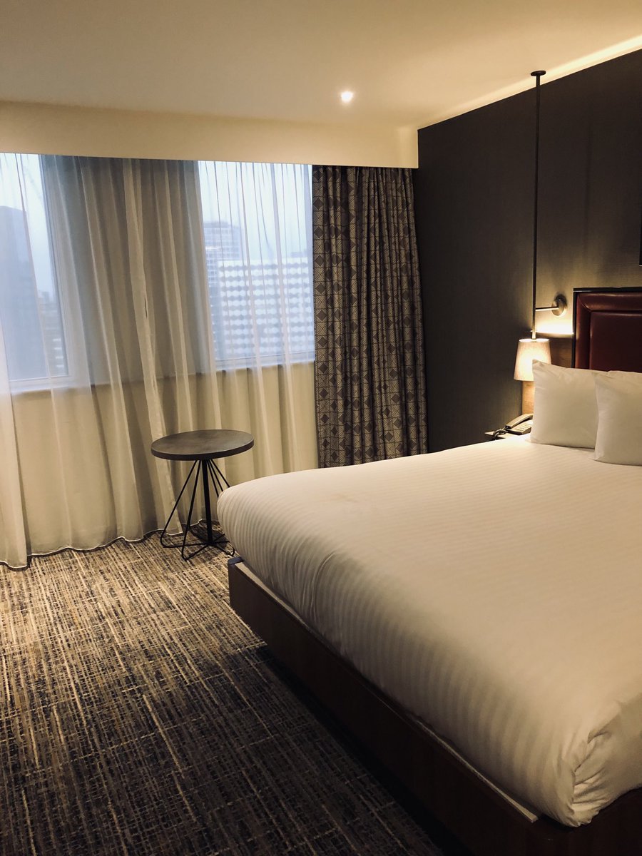 JurysInnsNorth's tweet photo. Lucky to stay in one of the newly refurbished bedrooms at Jurys Inn Birmingham this evening, lovely decor, so much has changed in the last 18 months and this room decor is for the better 😍 #Jurysinns https://t.co/Rx9d69S2ch