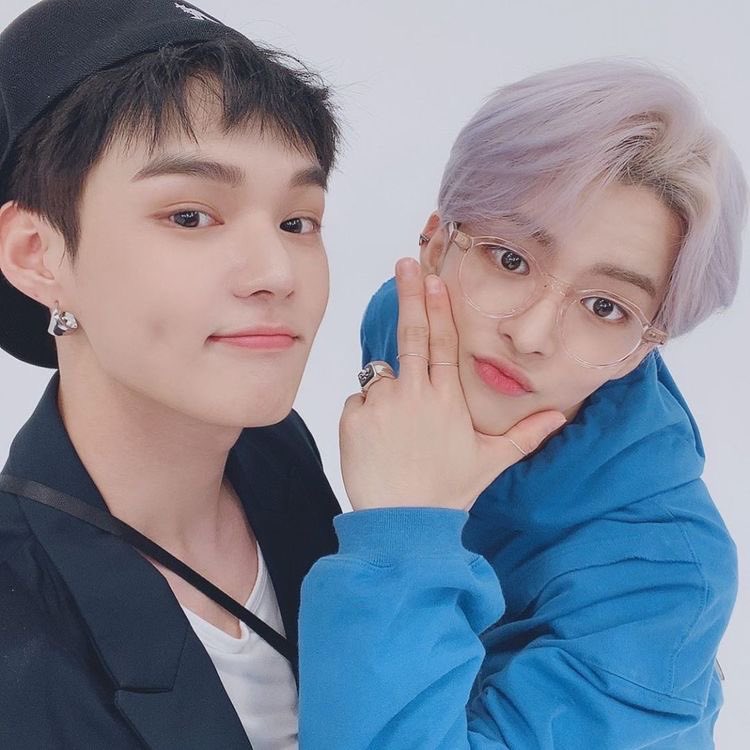 victonspace's tweet photo. imsub 💙💛 https://t.co/Fch7RDK1Cm