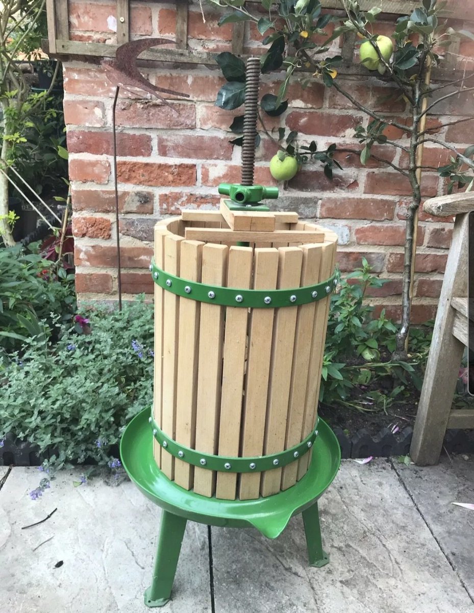 fenn96AFC's tweet photo. Look what I've bought for my latest project... ๐ #realcider #craftcider #ciderman ๐ ๐ ๐ป https://t.co/7LDE89VUT6