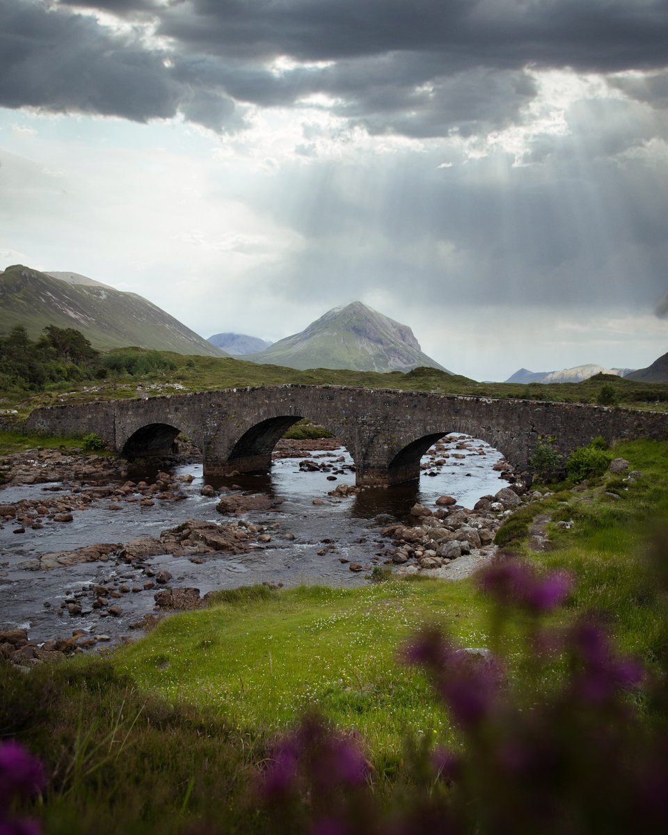 Rabmxd's tweet photo. Sligachan Bridge, Isle of Skye. @VisitScotland https://t.co/KfLz9Vy8Qn
