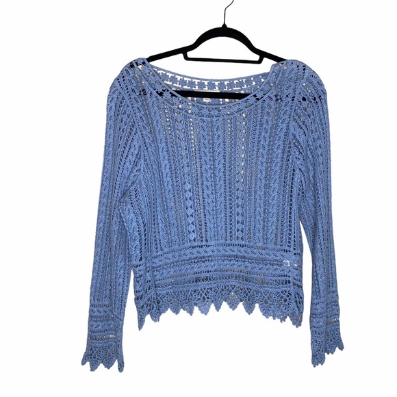 URWorkingEdge's tweet image. So good I had to share! Check out all the items I'm loving on @Poshmarkapp from @BettyChic1 #poshmark #fashion #style #shopmycloset #elliekate #judithleiber: posh.mk/ea3Y9vVYzjb