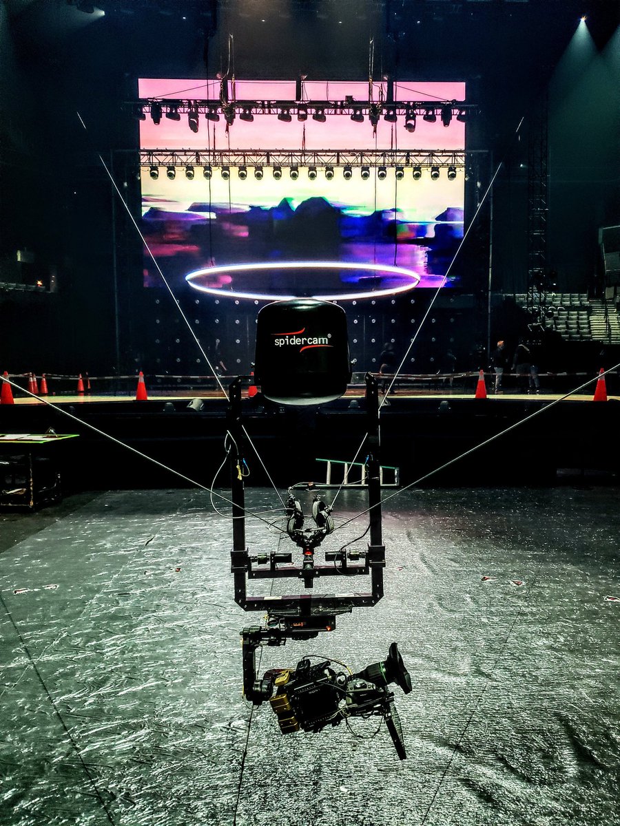 PeterDChilds's tweet photo. Good to be in NY for the 2021 VMA's with Spidercam. Great crew made the job even better🕸️👍. @wwwspidercamtv @NewtonNordic https://t.co/mpah7Xflw5