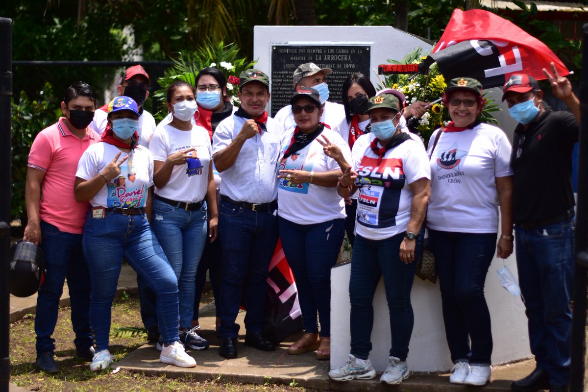 LaChinitaArlen's tweet photo. #LeonRevolucion 
#2021SoberaniaEnMiTierra 
El ejemplo de nuestros héroes y mártires, inspiran las nuevas batallas y victorias por la salud y la vida.Cra. Rosario Murillo
Homenaje a Nuestros Héroes y Mártires de la Arrocera, a 43 años de la  Masacre oficiada por la Guardia❤🖤✌🏼 https://t.co/lOb3UQaPG0