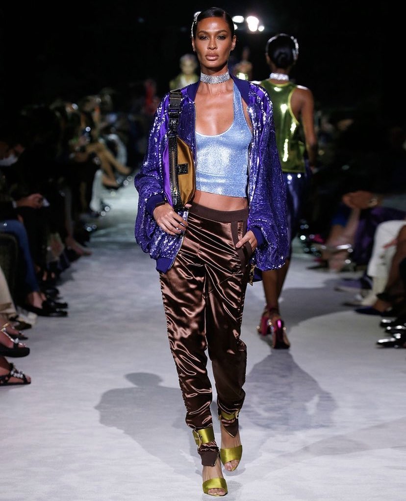 La colección primavera/verano de Tom Ford tiene grandma Yetta vibes.