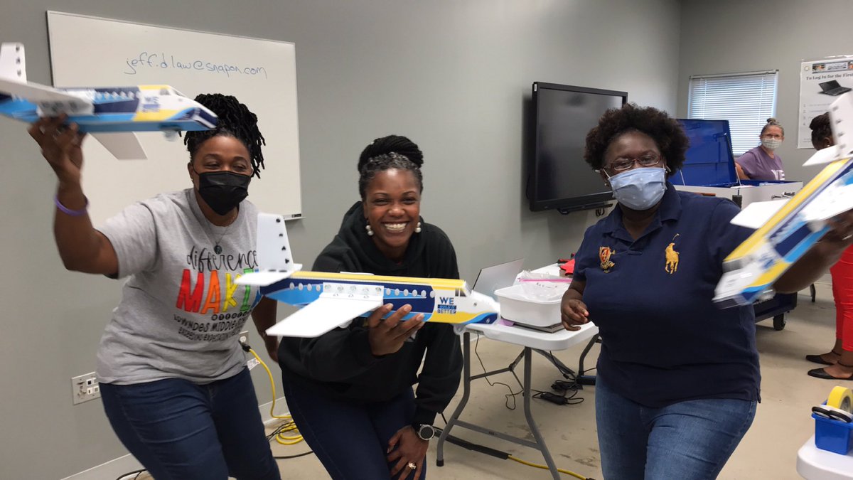 45CAREERTECH's tweet photo. We build it better program has made it to Lowndes County!! We built airplanes today!! Middle School get ready to have some fun!! #45ctc #careertechfun https://t.co/jCfwbqzzMN