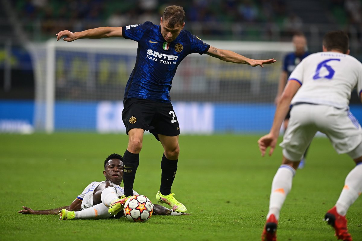 Inter_id's tweet image. ⏯️ | 𝙰𝙳𝙴𝙶𝙰𝙽 𝙸𝙸

𝙻𝚊𝚖𝚙𝚞 𝚔𝚎𝚖𝚋𝚊𝚕𝚒 𝚖𝚎𝚗𝚢𝚊𝚕𝚊 𝚍𝚒 𝚂𝚊𝚗 𝚂𝚒𝚛𝚘 𝚖𝚎𝚗𝚢𝚊𝚖𝚋𝚞𝚝 𝚊𝚍𝚎𝚐𝚊𝚗 𝚔𝚎𝚍𝚞𝚊 🏟️

#InterReal  0⃣-0⃣

#FORZAINTER ⚫️🔵
#UCL