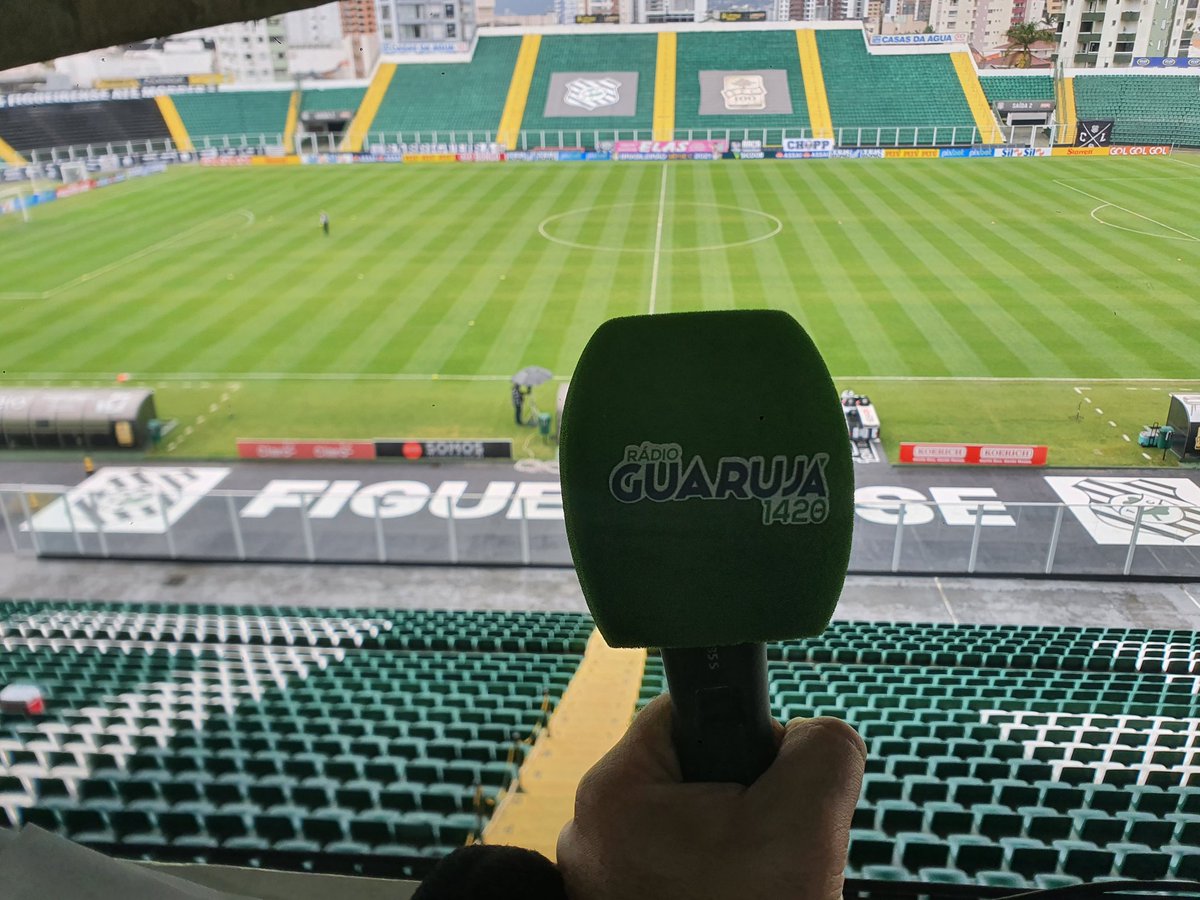 jeanromero_'s tweet photo. Rádio @guarujasc marca presença no Orlando Scarpelli para destacar a volta da torcida aos estádios em Santa Catarina. O #Figueirense estreia na Copa SC diante do Juventus de Jaraguá do Sul. @marcounoesporte #1420AM https://t.co/4jx5ZaubnW