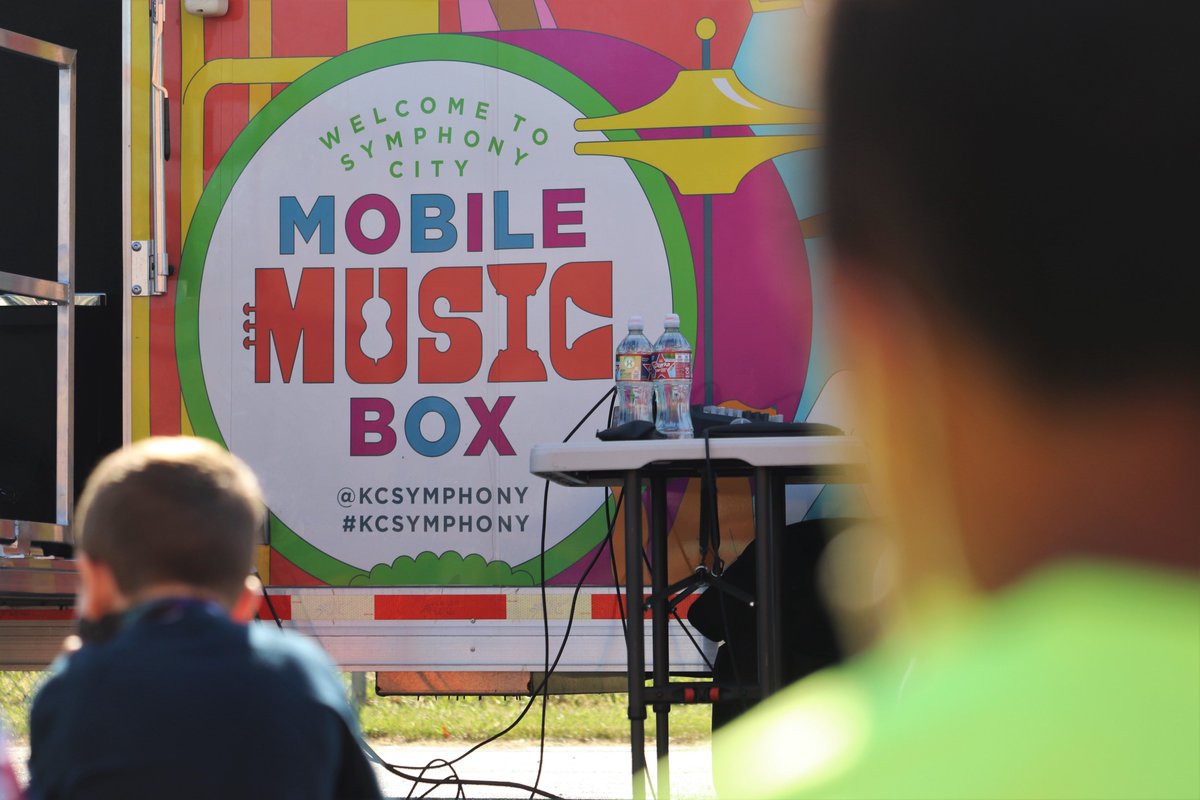BSSDnews's tweet photo. Thank you to @kcsymphony's #MobileMusicBox for stopping by @bssdvse!
The Falcons had a great time hearing the performances and learning about each instrument this morning.
#WeAreBSSD https://t.co/hkXJOgFwjN