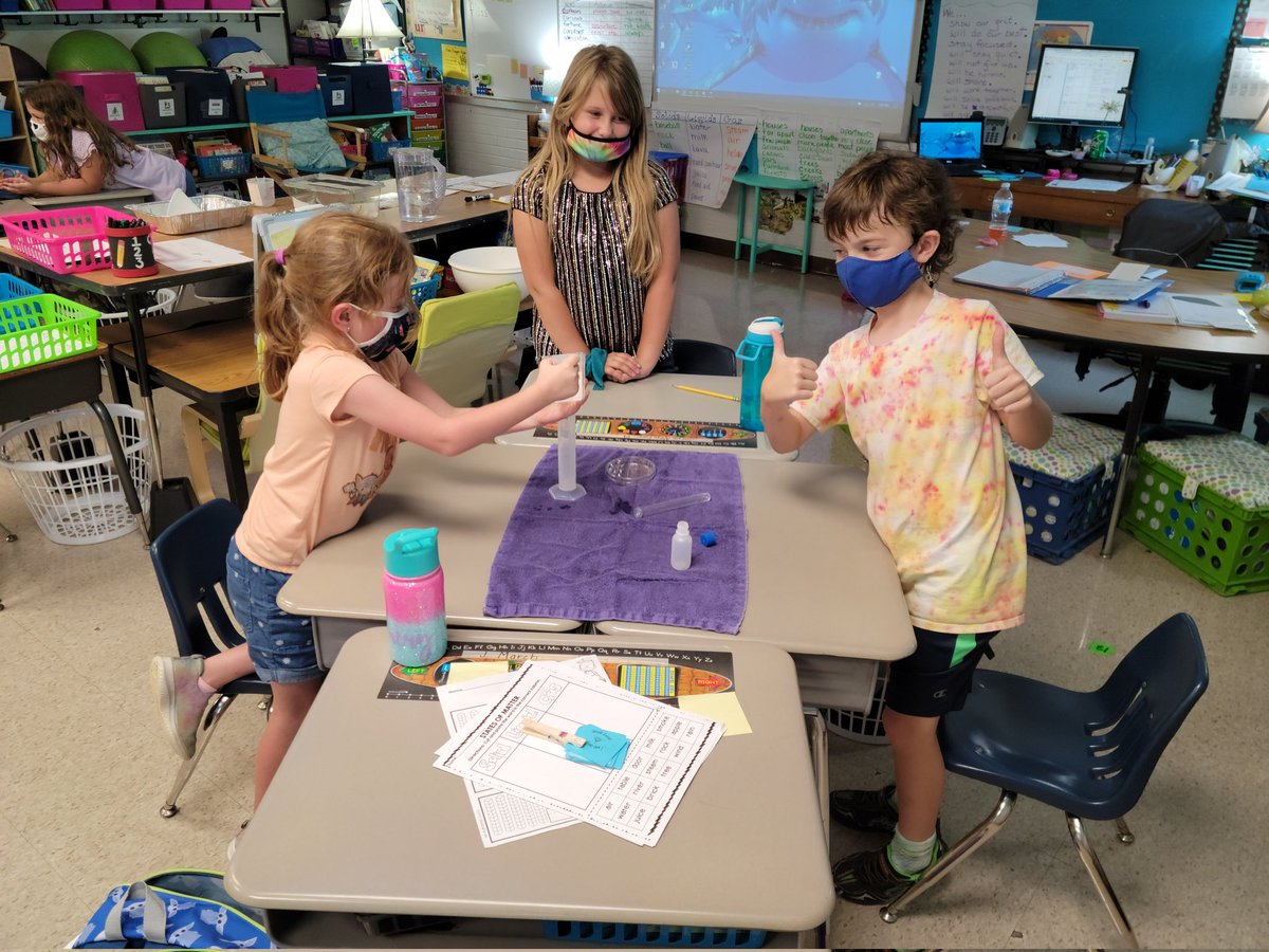 ssharks98's tweet image. States of Matter discovery: Liquids take the shape of their container