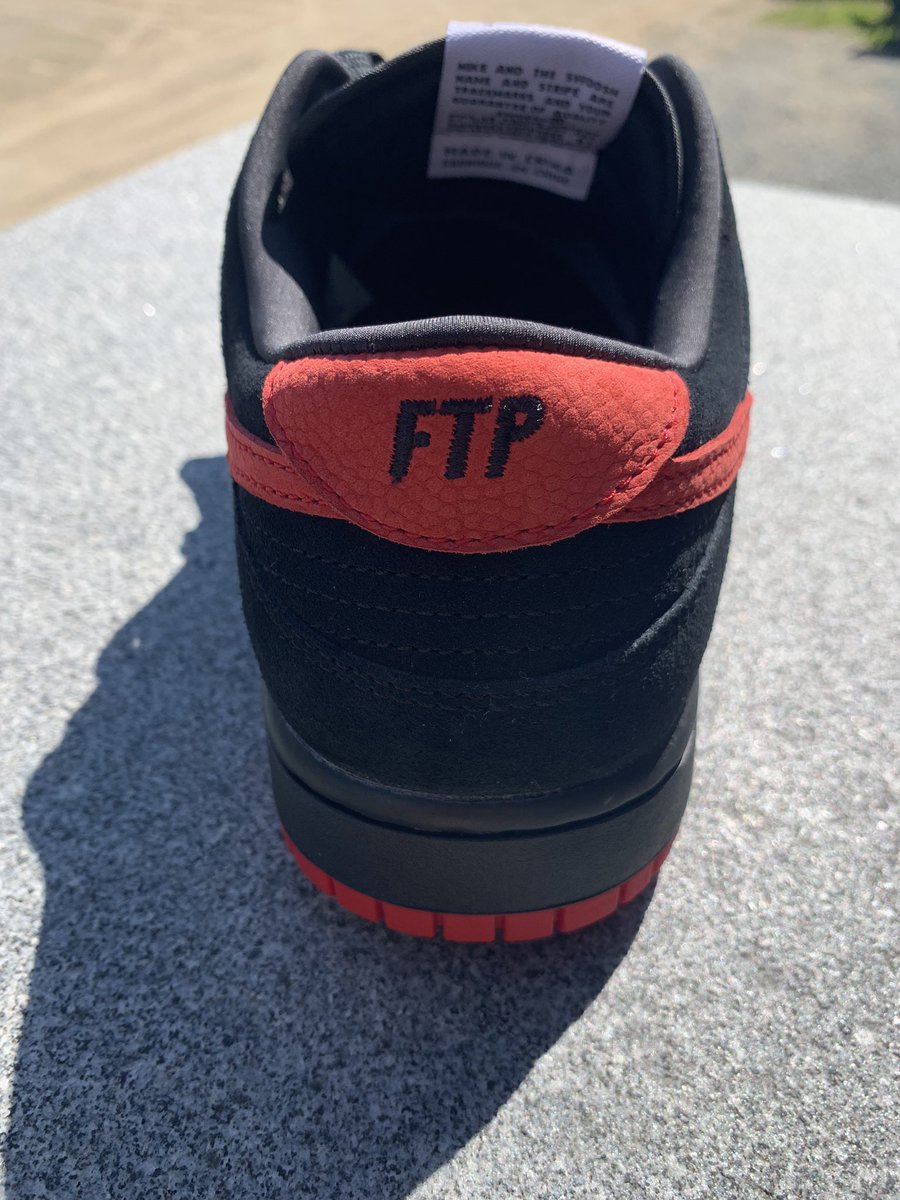 ninomo999's tweet photo. @ZACFTP I customize a FTP Nike Dunk. Spent all my cash for FTP. https://t.co/n0MGKoxilE