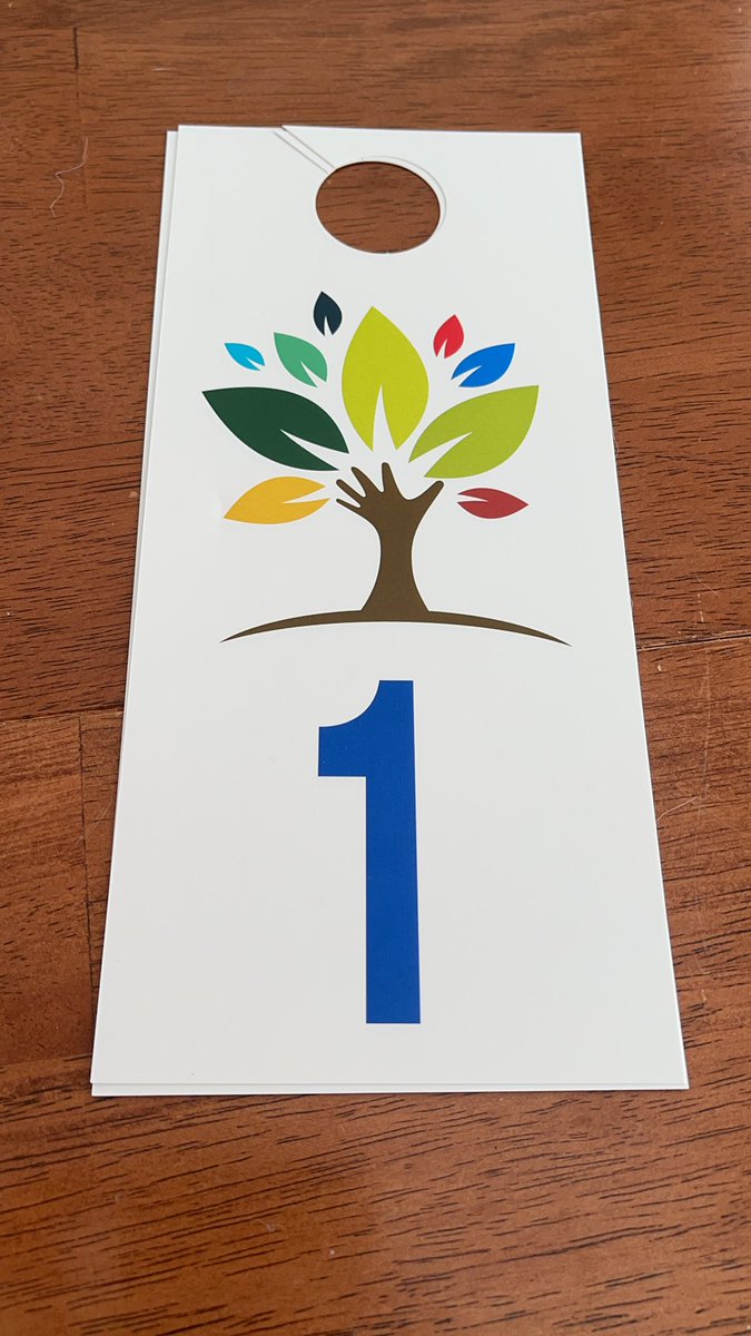 HeatherLayman1's tweet photo. Get ready Lincoln Heights! New carpool tags with our logo go out on Friday! They are beautiful! @LHECMES @LHES_PTA https://t.co/SrXfXY54Wf
