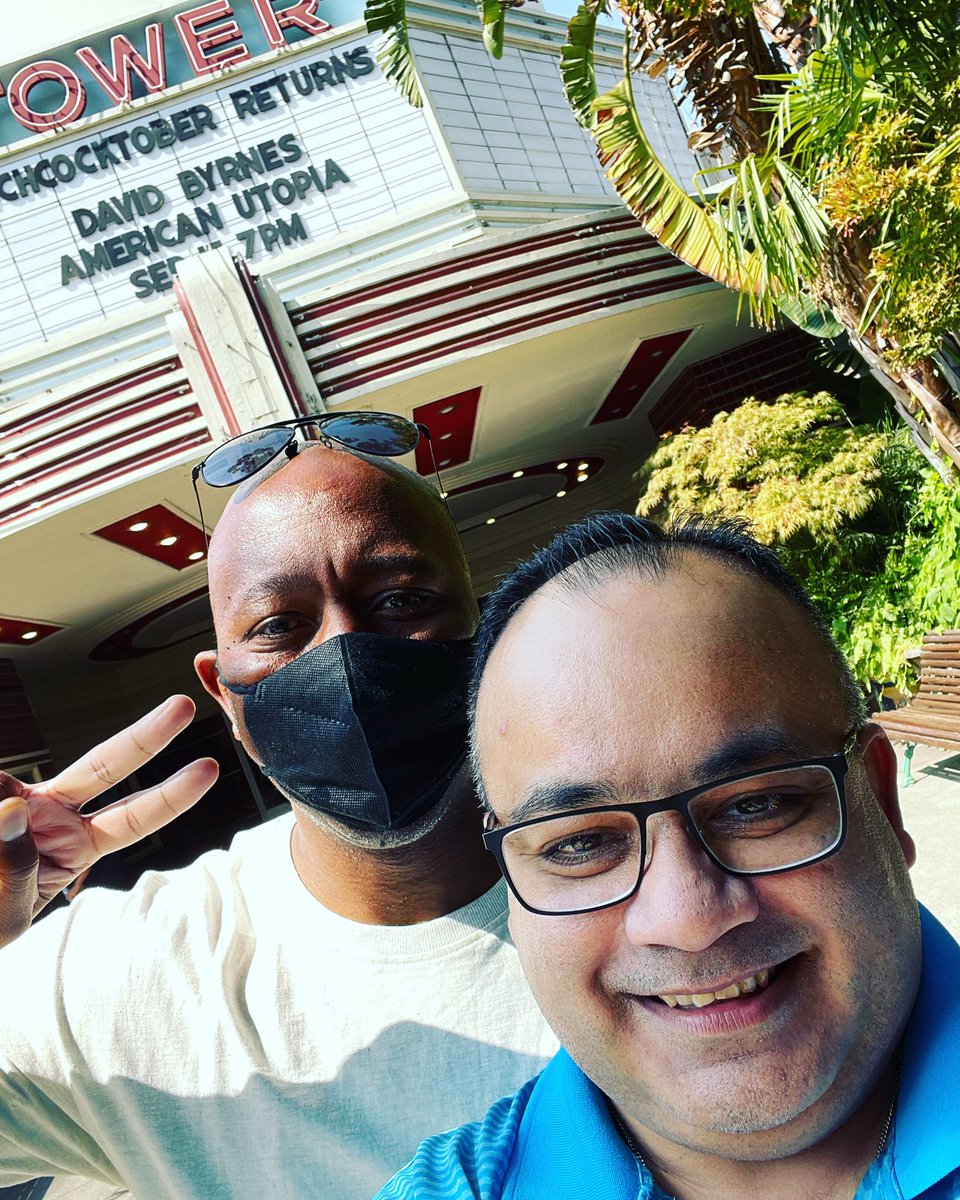 Hanging out w/ <a href="/TeamQ/">Anwar McQueen</a> in #Sacramento 🏀. Two Old Bears! 🐻 #GoBears