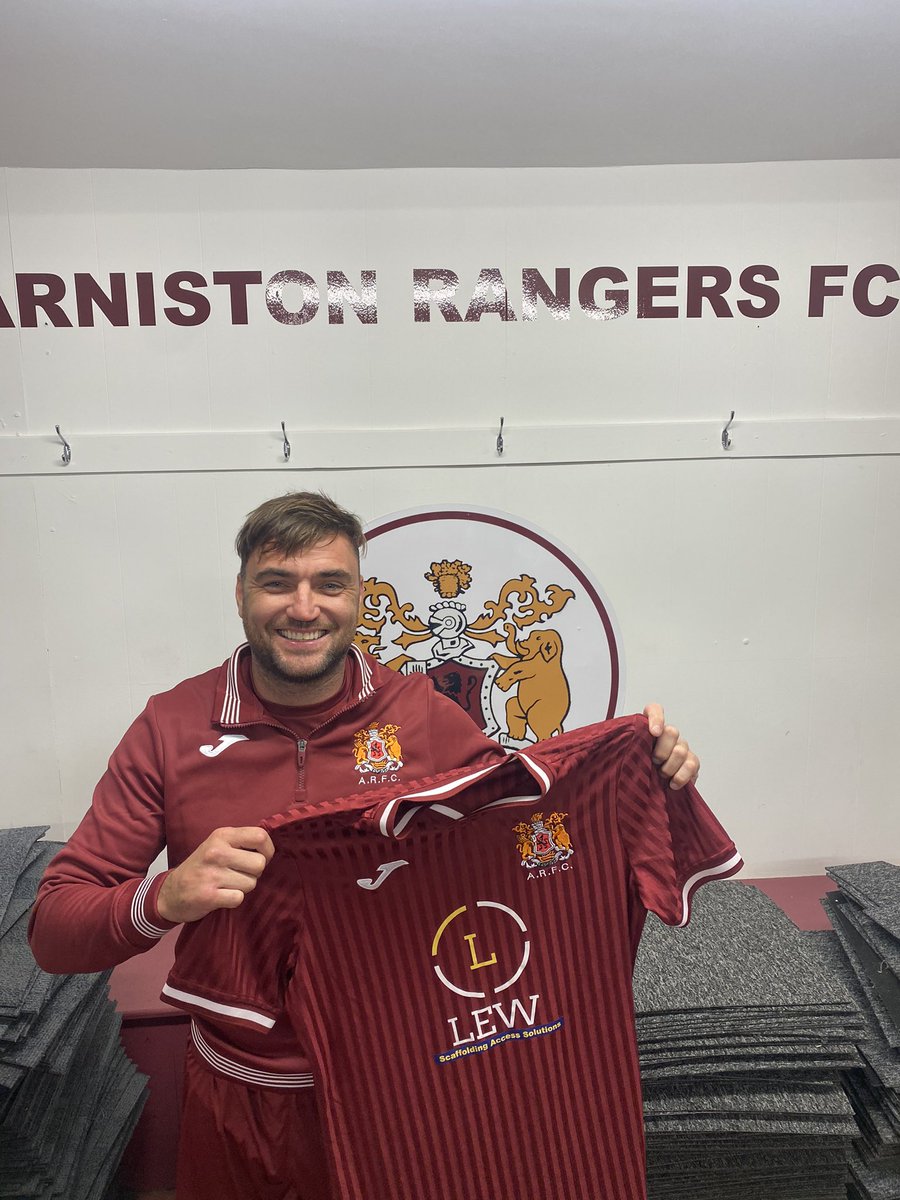 Signing News 

Ryan Moore 

What a revelation since coming on board, an attacking midfielder who creates and grafts, a real coup after a few teams were after him. 

Welcome Ryan 🤝