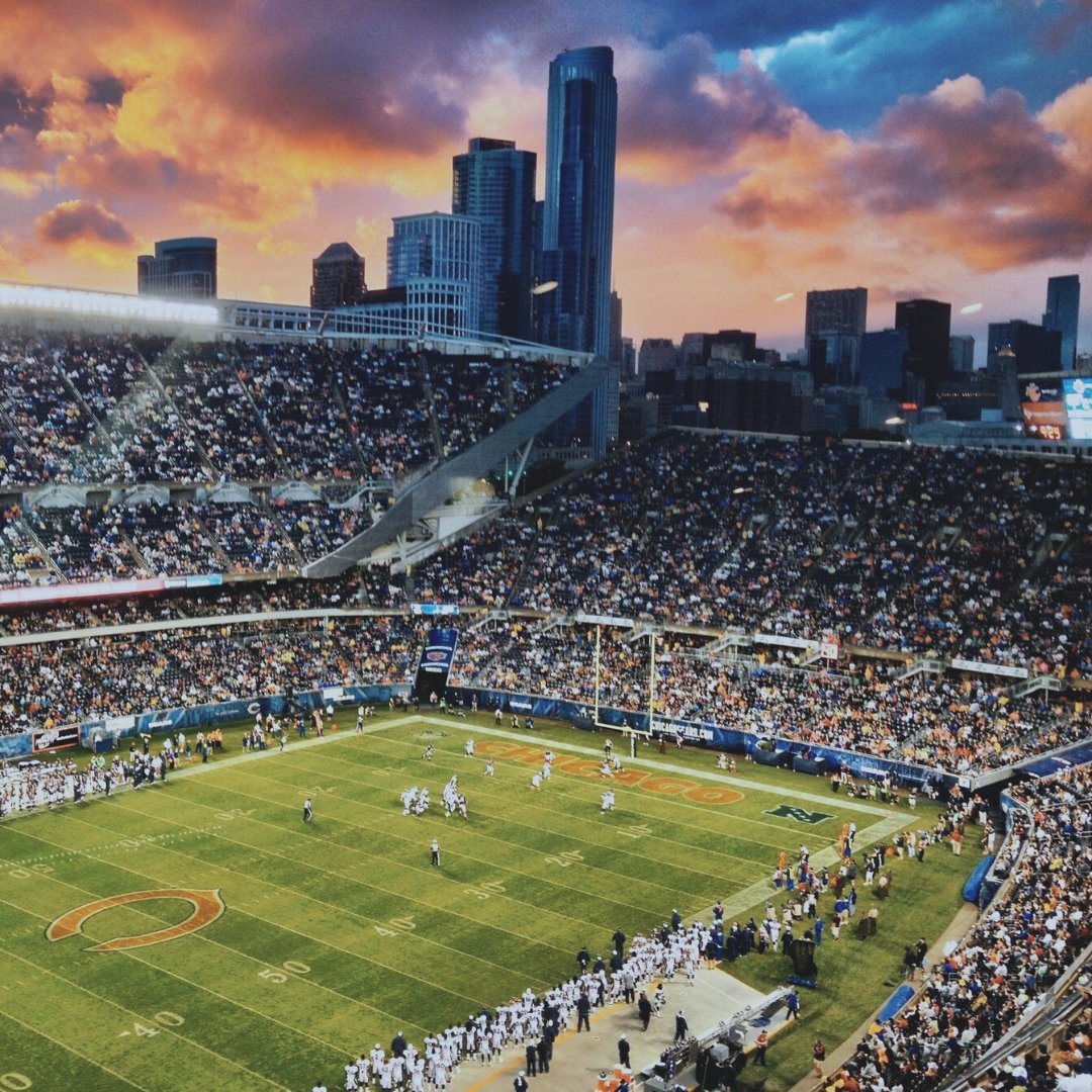 QwickShifts's tweet photo. Be where the action is. ⚡ Football is back and stadium shifts are popping up daily on the Qwick app. 

https://t.co/PnbLWXDLhS
#HiringNow #SideHustle #ChiTown https://t.co/5b221akLkB