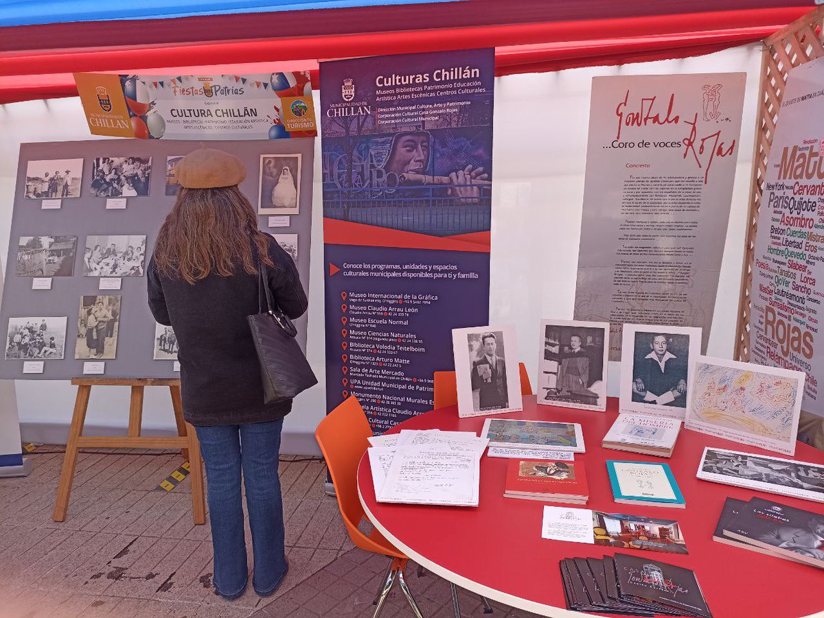 Visita el Stand #CulturasChillán en Paseo Arauco con toda la oferta de unidades, espacios y programas culturales municipales a disposición de la familia! 👌🏻