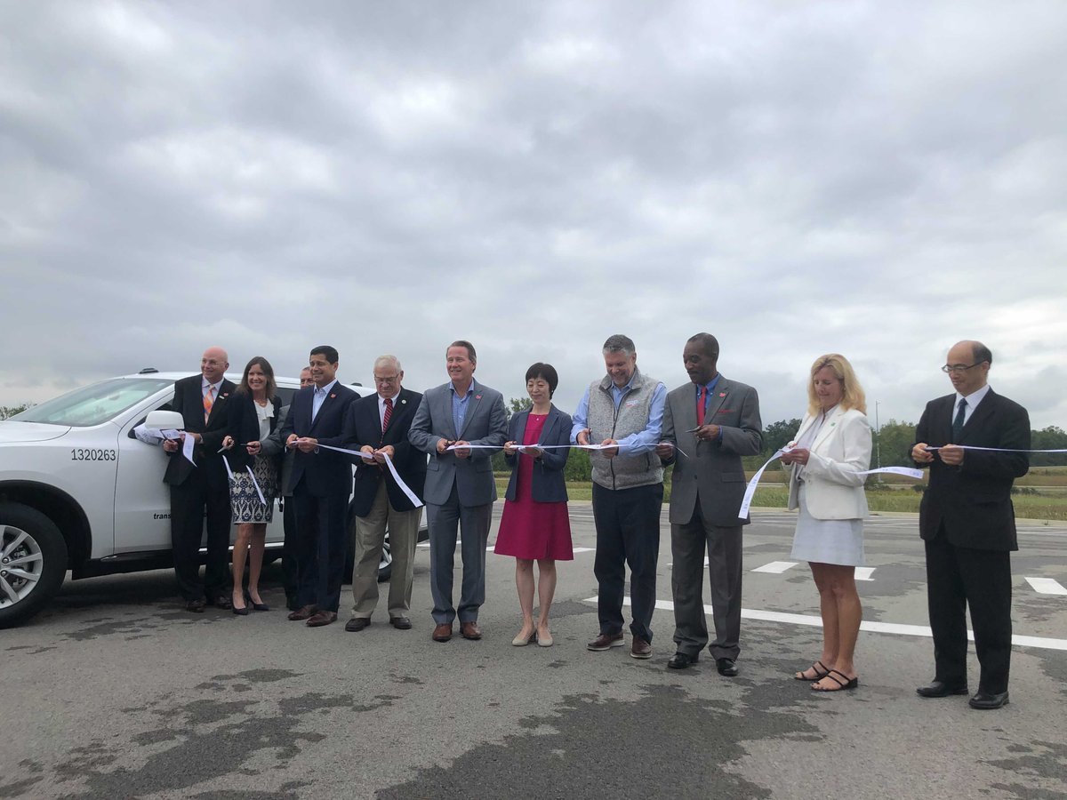 nauseef's tweet photo. Today's ribbon-cutting ceremony and the partnership involved in making 33 Smart Mobility Corridor a reality is a testament to the robust innovation landscape here in #Ohio. People in the US should get prepared for Ohio as the future transportation and mobility! https://t.co/jY5yzcEKXE