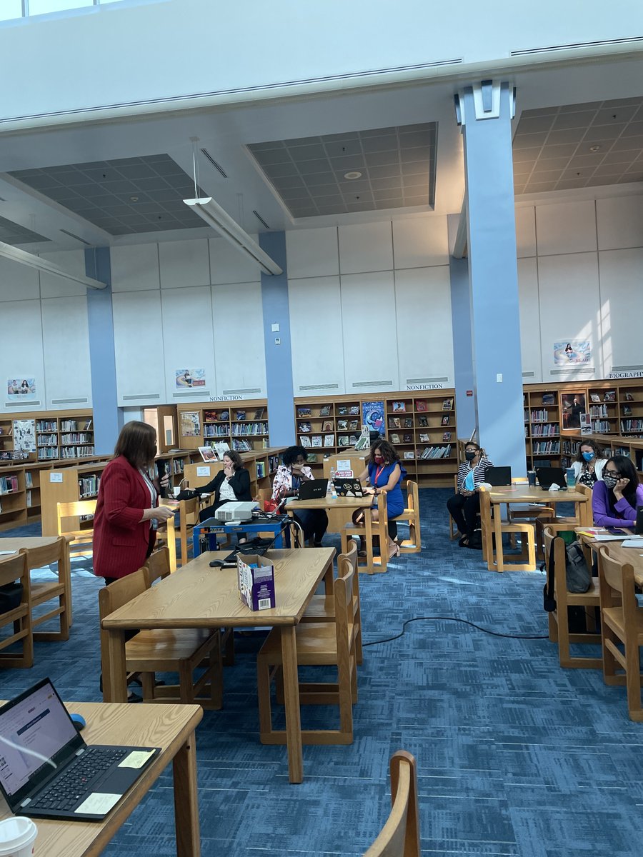 Data Literacy professional learning for our esteemed school leaders! Go, Dr. Gonzalez and team! #ACPSSchoolLeadership <a href="/ACPSk12/">Alexandria City Public Schools</a>