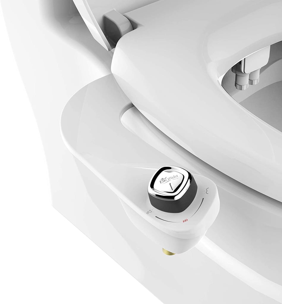 EMTrenewables's tweet photo. Reusable Product Swaps to Reduce Waste: @BioBidet. Bidets may be popular in other countries, but in the US, we're all about toilet paper. Rather than waste a roll or two every week, opt for a #BioBidet SlimEdge #bidet on your toilet bowl. 🚽 #EMT #WaterDoesItBetter #BidetLife https://t.co/1In6o977dS