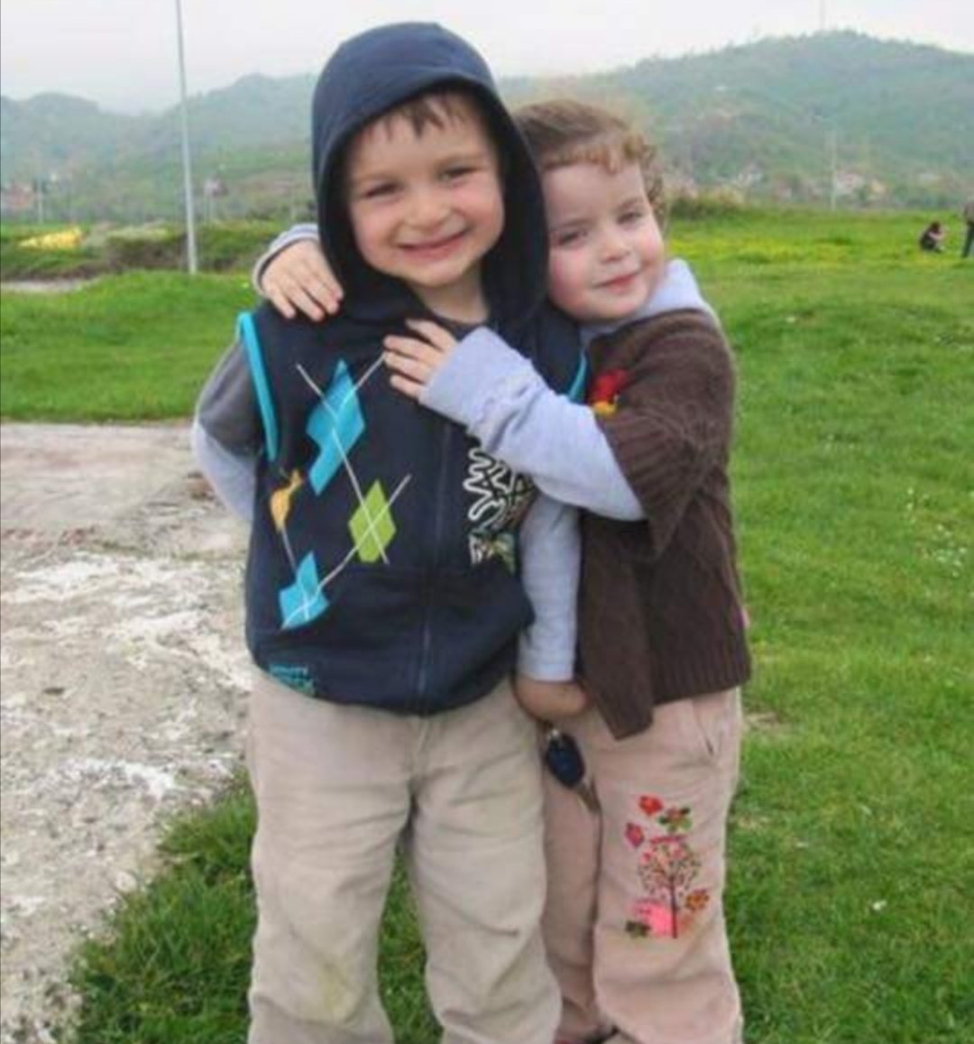 Gül kokulu çoçuklar