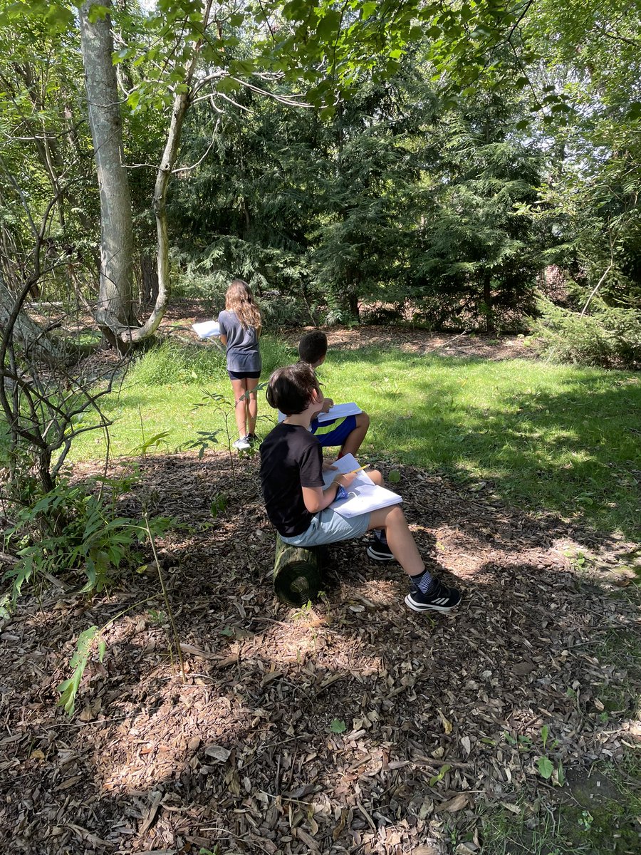 msbrownwes3's tweet photo. We had a great time on the nature trail today! #weStandTogether #becomebelongnycsd #inspireWES #reconnectedNYCSD @WESpolarbears https://t.co/59XphAdYw6