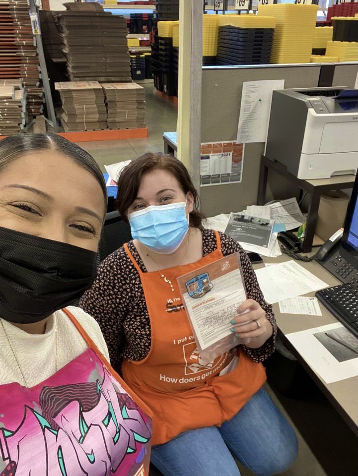 South Loop Chicago (@southloop1950) on Twitter photo Some Well Due Recognition For Our Specialty DS Sara Who Does A Phenomenal Job! Drives Associate Involvement And Training! She Makes Her Role Look Easy! <a href="/THDDandan/">Tamara Dandan</a> <a href="/thdShannon/">Shannon Brown</a> <a href="/skumarTHD/">Satish Kumar</a> <a href="/LilyGSV/">Lydia Garcia</a> <a href="/D65Hutch/">Gary Hutchinson</a> Some Well Due Recognition For Our Specialty DS Sara Who Does A Phenomenal Job! Drives Associate Involvement And Training! She Makes Her Role Look Easy! <a href="/THDDandan/">Tamara Dandan</a> <a href="/thdShannon/">Shannon Brown</a> <a href="/skumarTHD/">Satish Kumar</a> <a href="/LilyGSV/">Lydia Garcia</a> <a href="/D65Hutch/">Gary Hutchinson</a>
