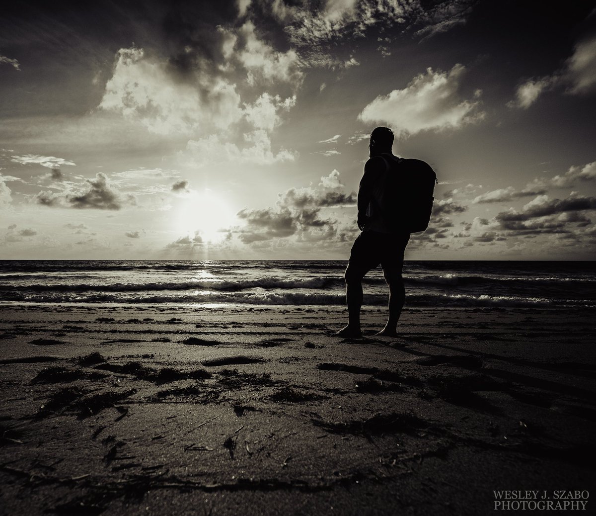 wesszabo's tweet photo. Beautiful Morning Sunrise. I used @NikonUSA Z6 w/ Nikkor Z 14-30mm F/4S Lens. And the Nikon SnapBridge app to capture myself. #NIKKORZ #Zcreators #nikonnofilter https://t.co/sIJhrcslQN